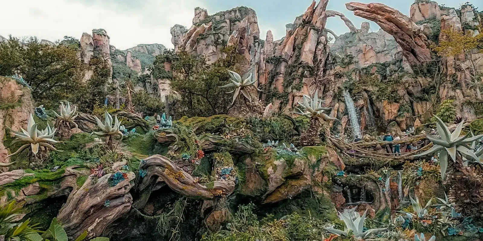 ¿Cómo es el mundo de Avatar en Disney_ Foto 1 Valle de Mo’ara, tienda de Pandora | FOTO: Rocío Solange Gadischeski